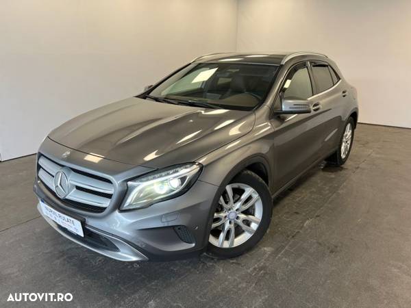 Mercedes-Benz GLA - 4