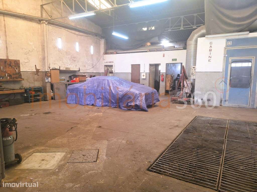 **Armazém para Venda - Oportunidade Única!**-8