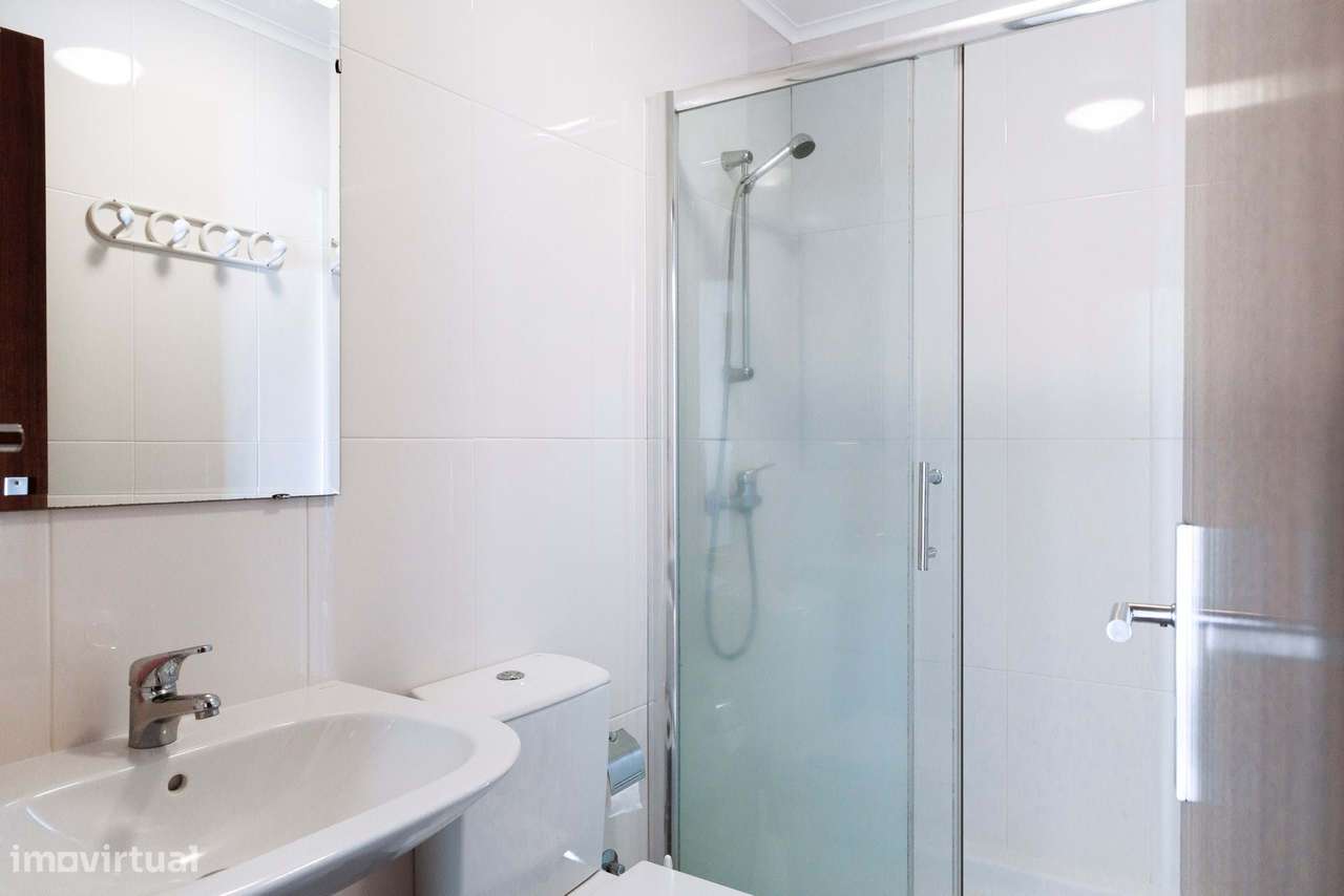 Moradia T7 com vista mar preparada para Alojamento-28