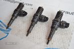 INJETOR INJETORES INJECTOR INJECTORES 038130073AQ 0414720213 AUDI A3 8L 1.9 TDI 100CV AXR - 2