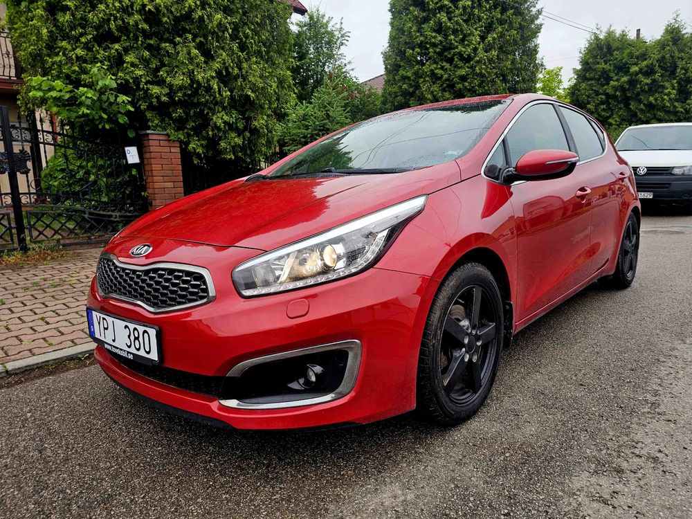 Kia Ceed II 1.6 CRDi 136 ISG Platinum Edition 2017