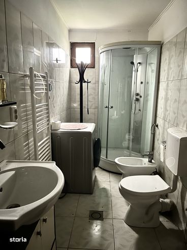 Casa Renovată Mobilată Utliata-4