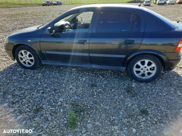 Dezmembrari/Dezmembrez Opel Astra G negru - 2