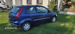 Ford Fiesta 1.6 Trend - 24