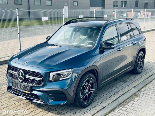 Mercedes-Benz GLB - 2