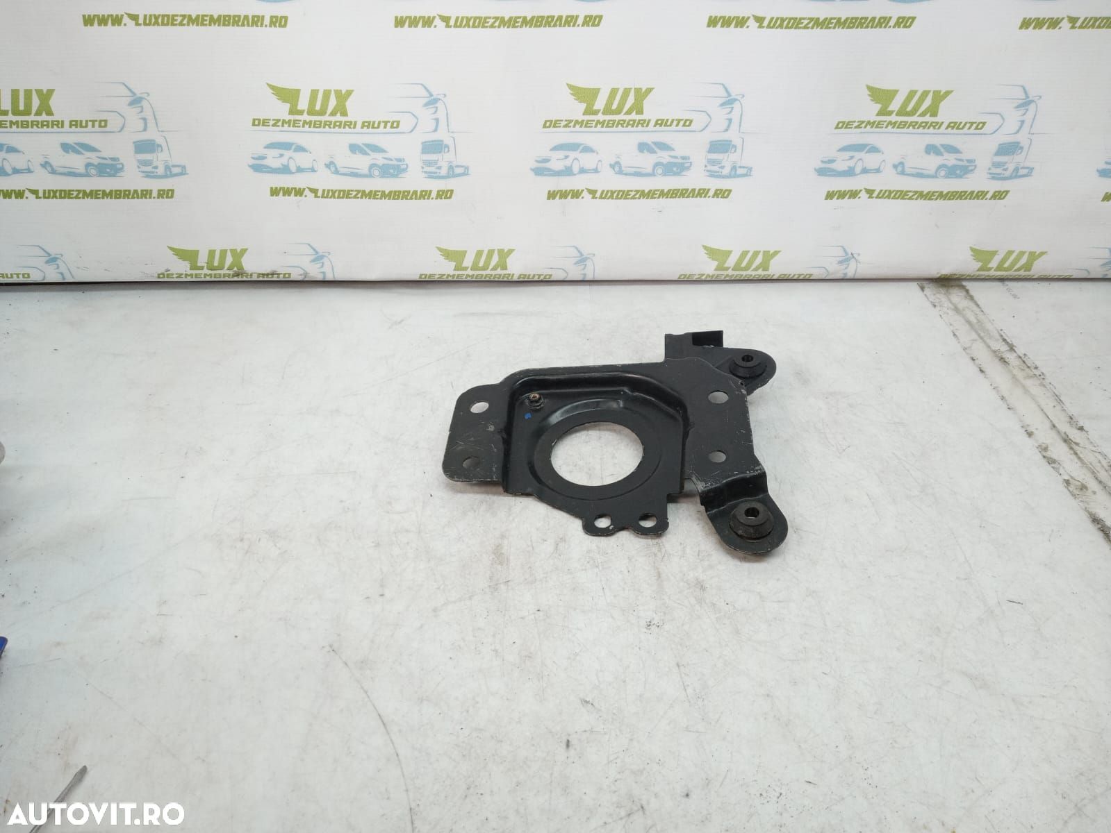 Suport carcasa filtru ulei gj32-r6k034-ac Land Rover Discovery Sport 1 - 1