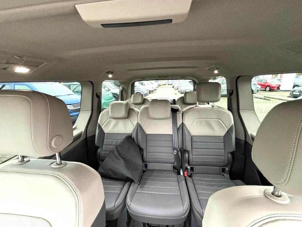 Volkswagen Nowy Multivan Style / eHybrid / DSG / Demo