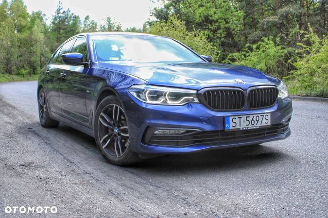 BMW Seria 5 520d Sport Line - 2