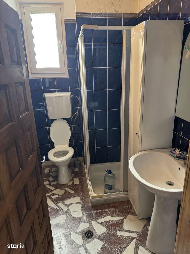 Casă cu 8 camere, subsol și mansardă Zona Sălaj Sector 5-19