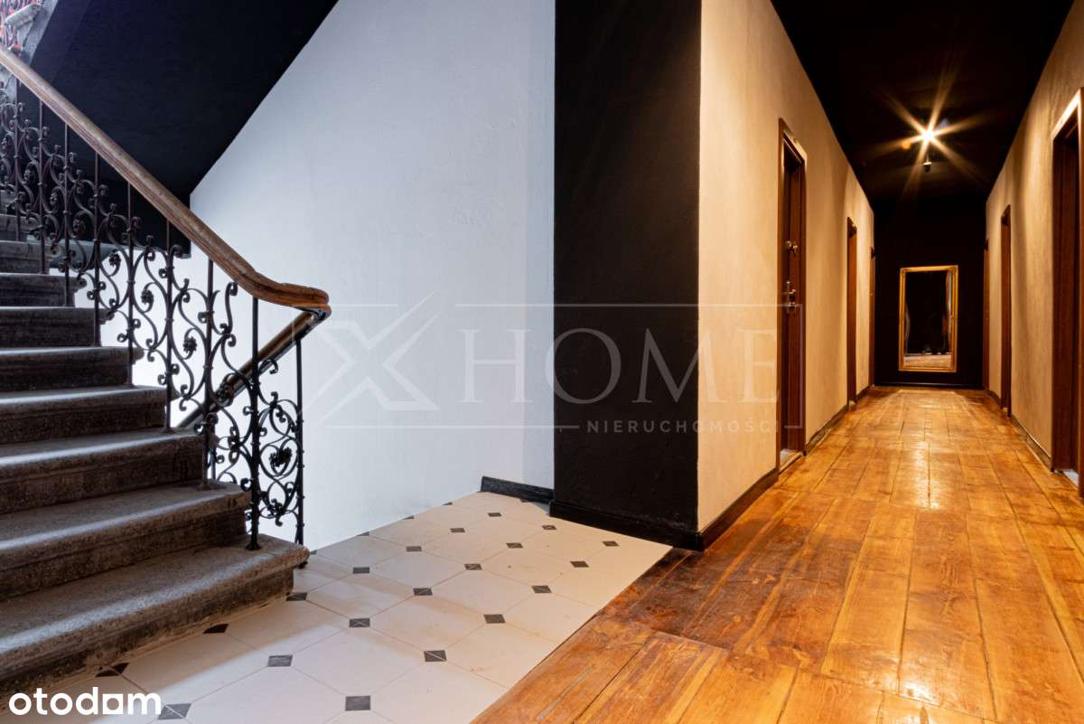 Wyjątkowa kawalerka w stylu loftowym-12