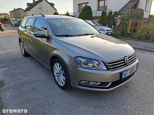 Volkswagen Passat 2.0 TDI Highline DSG - 2