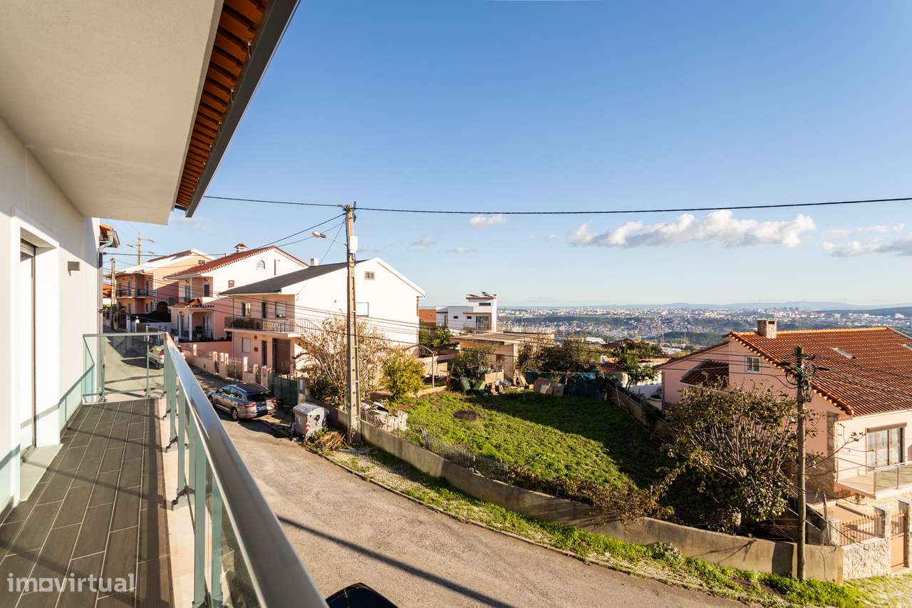 Oportunidade única: Moradia Isolada de Sonho em Famões: Conforto, Mode-23