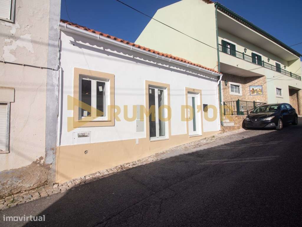 Moradia T3 Olhalvo com logradouro e terraço-28