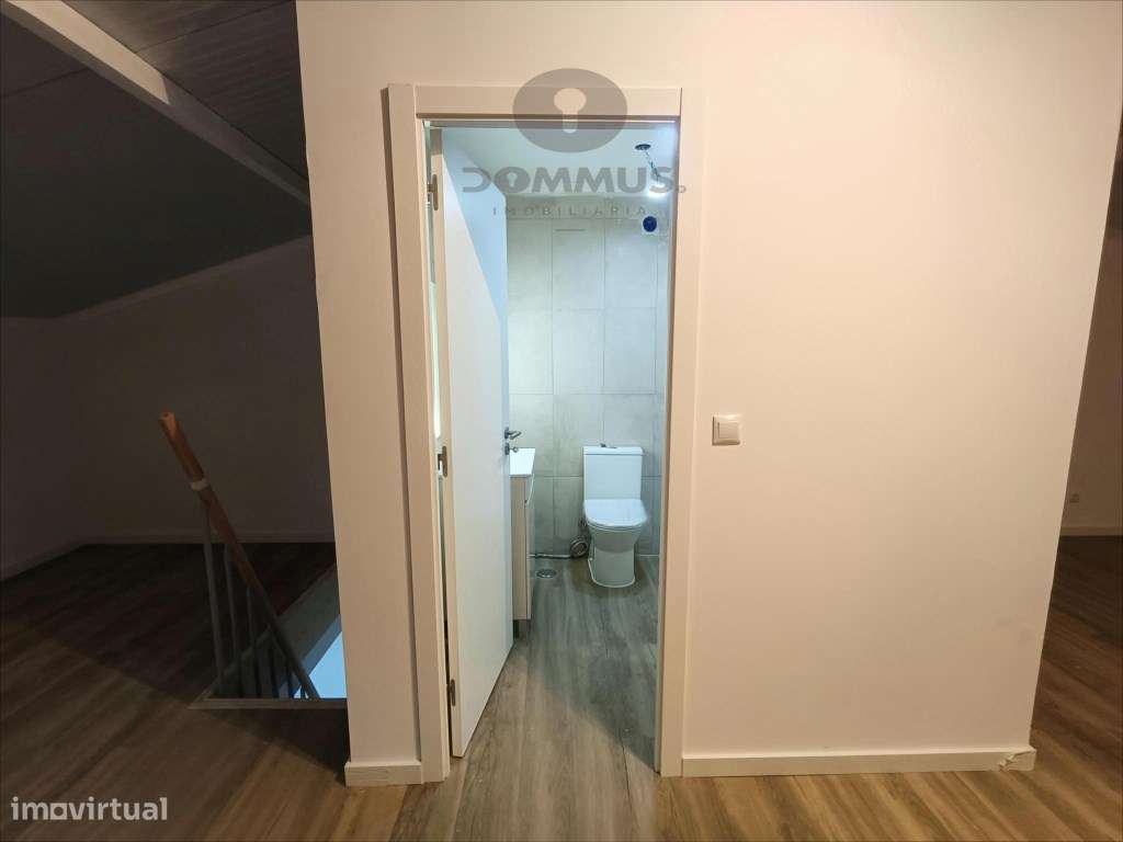 Apartamento T2 Duplex totalmente remodelado-25