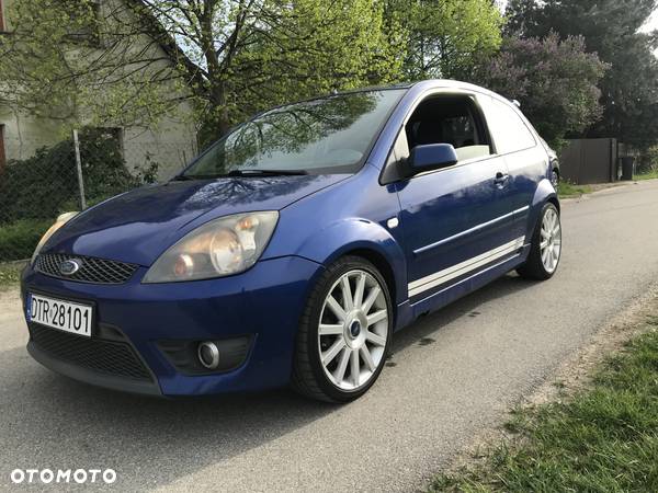 Ford Fiesta 2.0 ST - 4