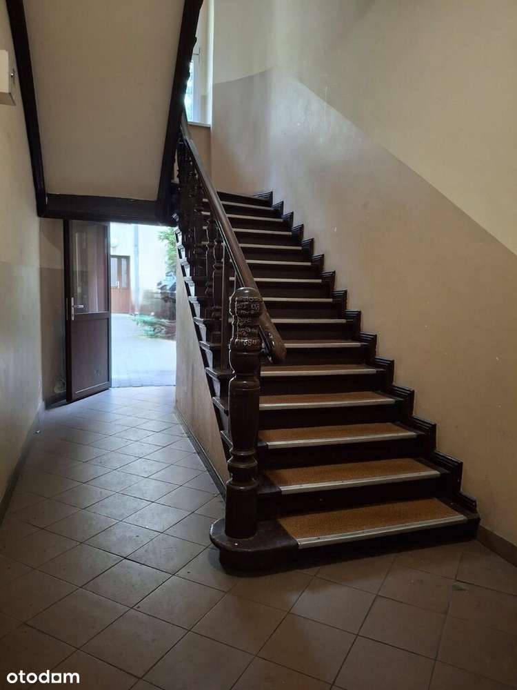 Kawalerka z antresolą w centrum Jeżyc,-2