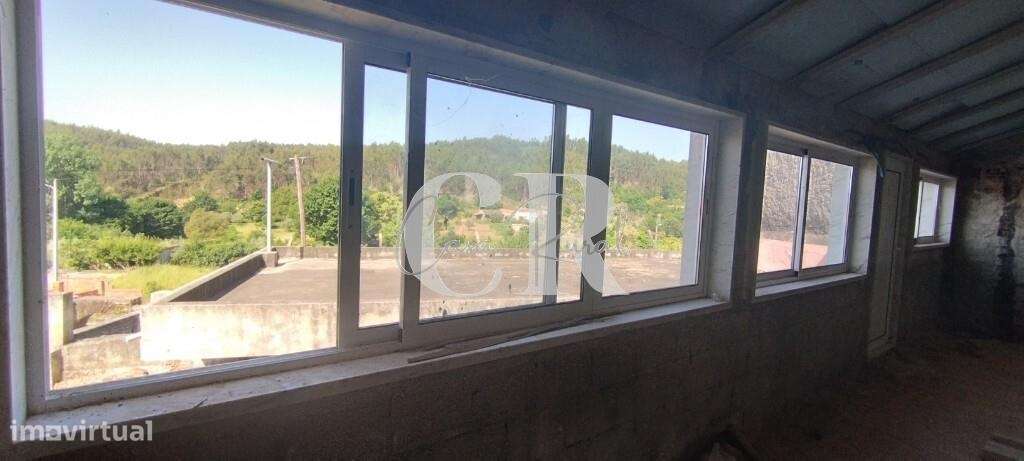 Moradia para restaurar-29