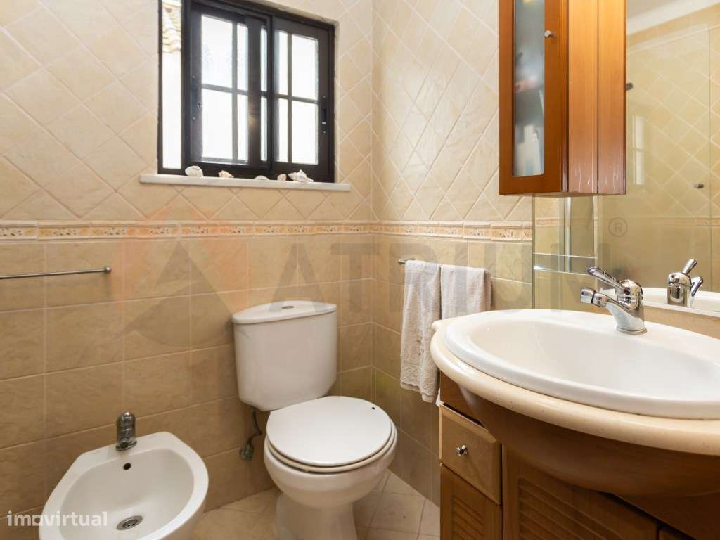 Moradia T3 com garagem, no Faralhão-27