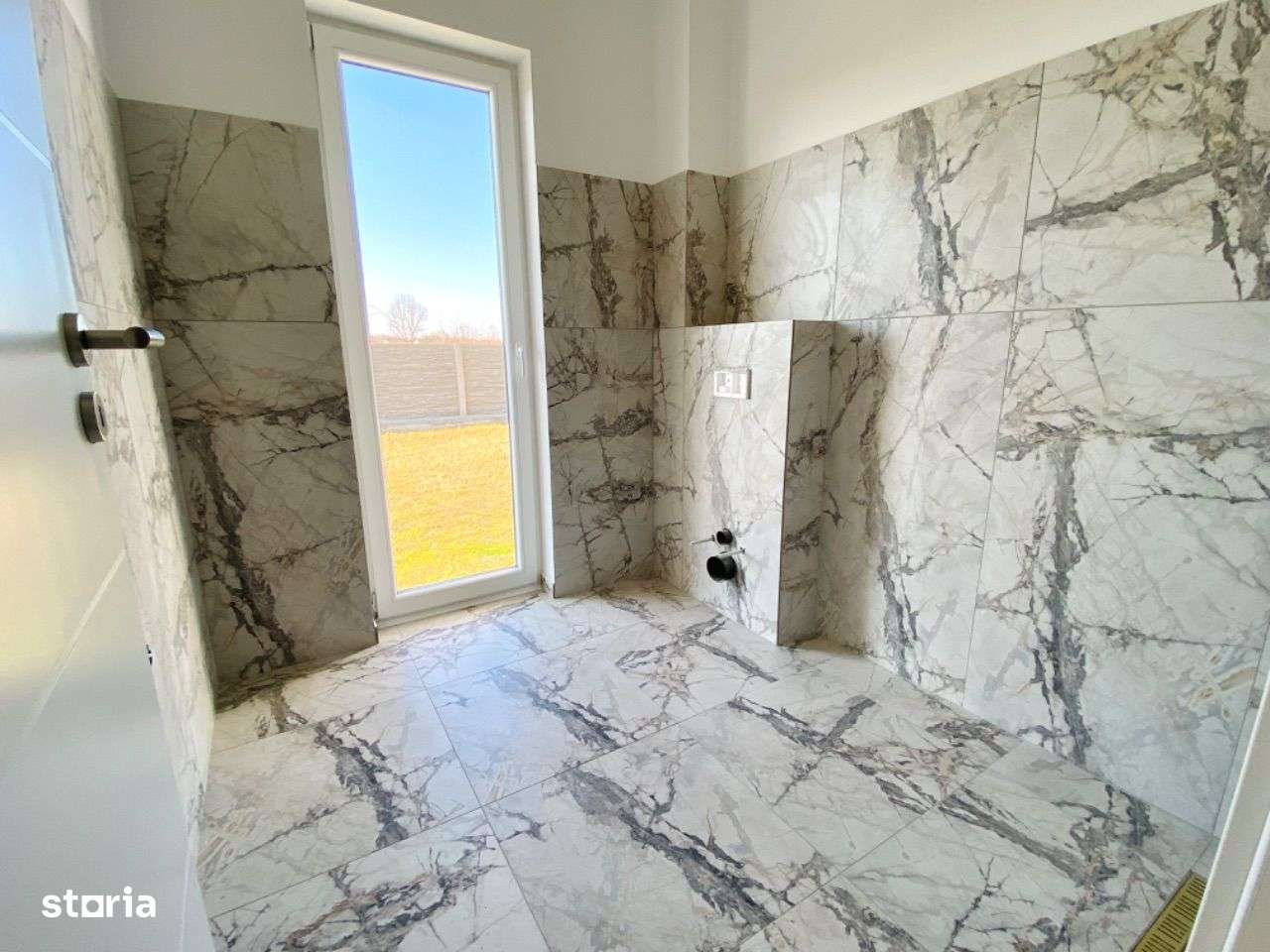 Apartament de Lux cu Terasă în Ghiroda - Imagine principală: 4/8