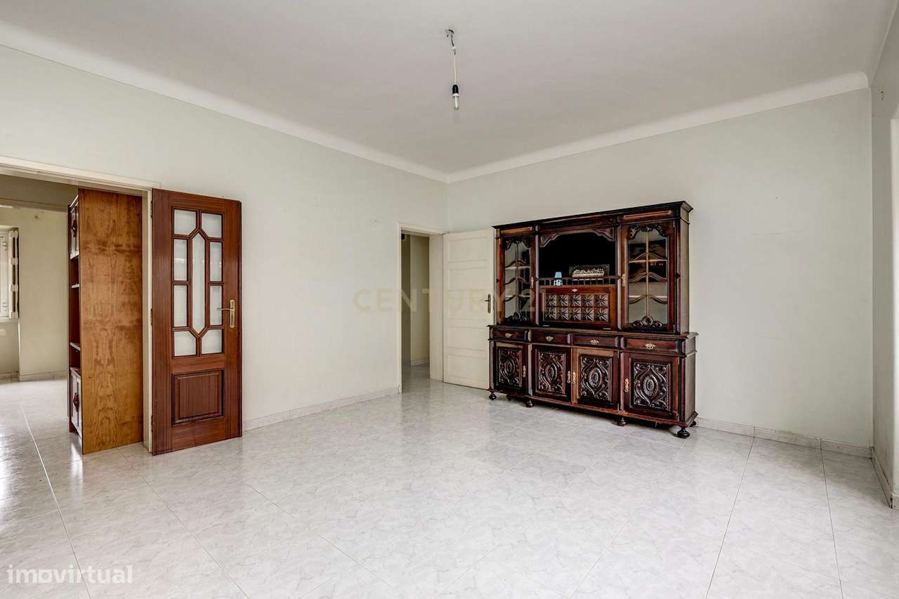 Apartamento T4 em Alvalade - Lisboa-0