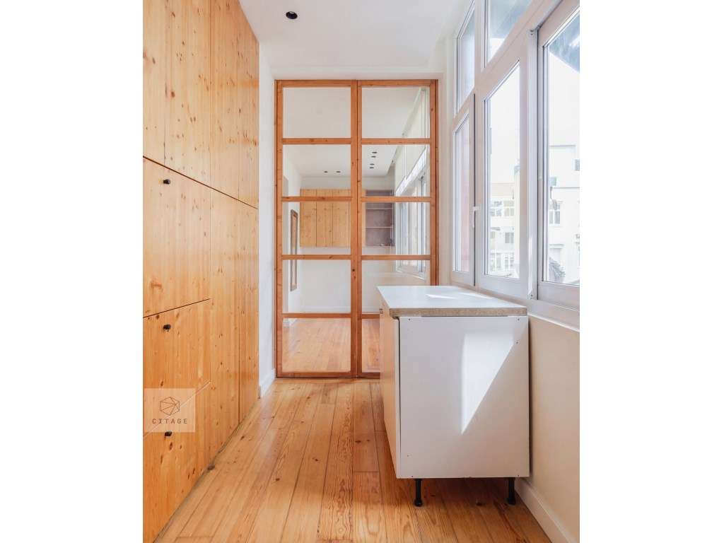 Apartamento T4 para venda Parque Eduardo VII-15