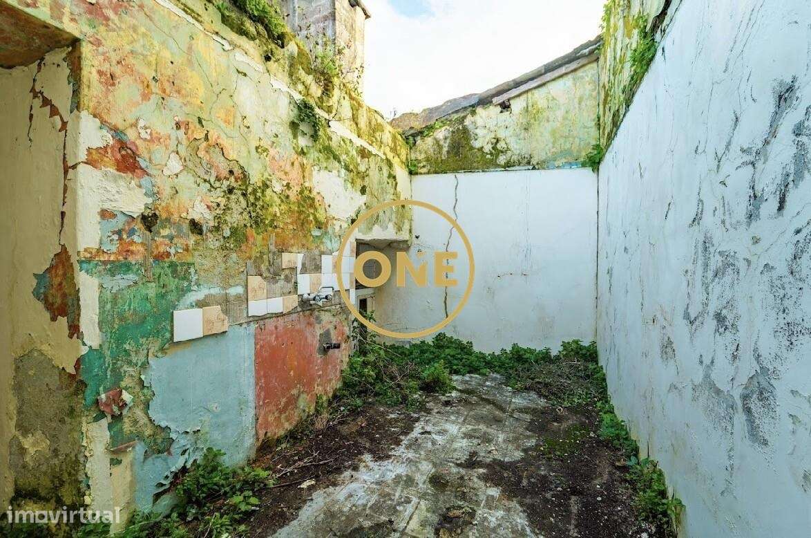 Moradia para recuperar - Grande imagem: 4/10