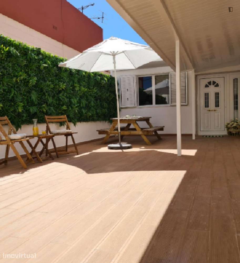 Quarto - localizado em Telheiras Lisbon - Grande imagem: 2/9