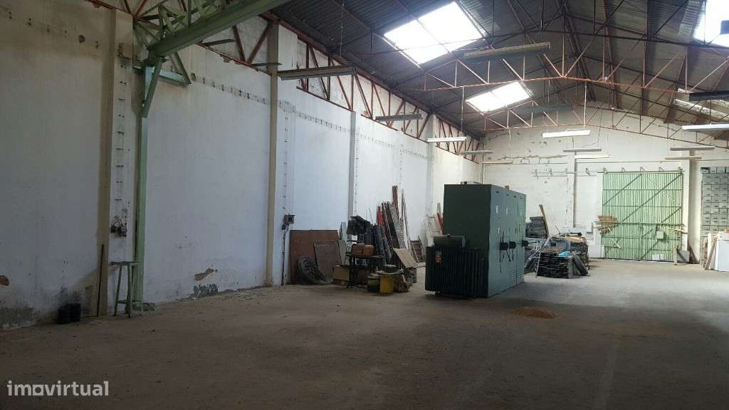 Armazém para venda em Odivelas - Grande imagem: 2/7