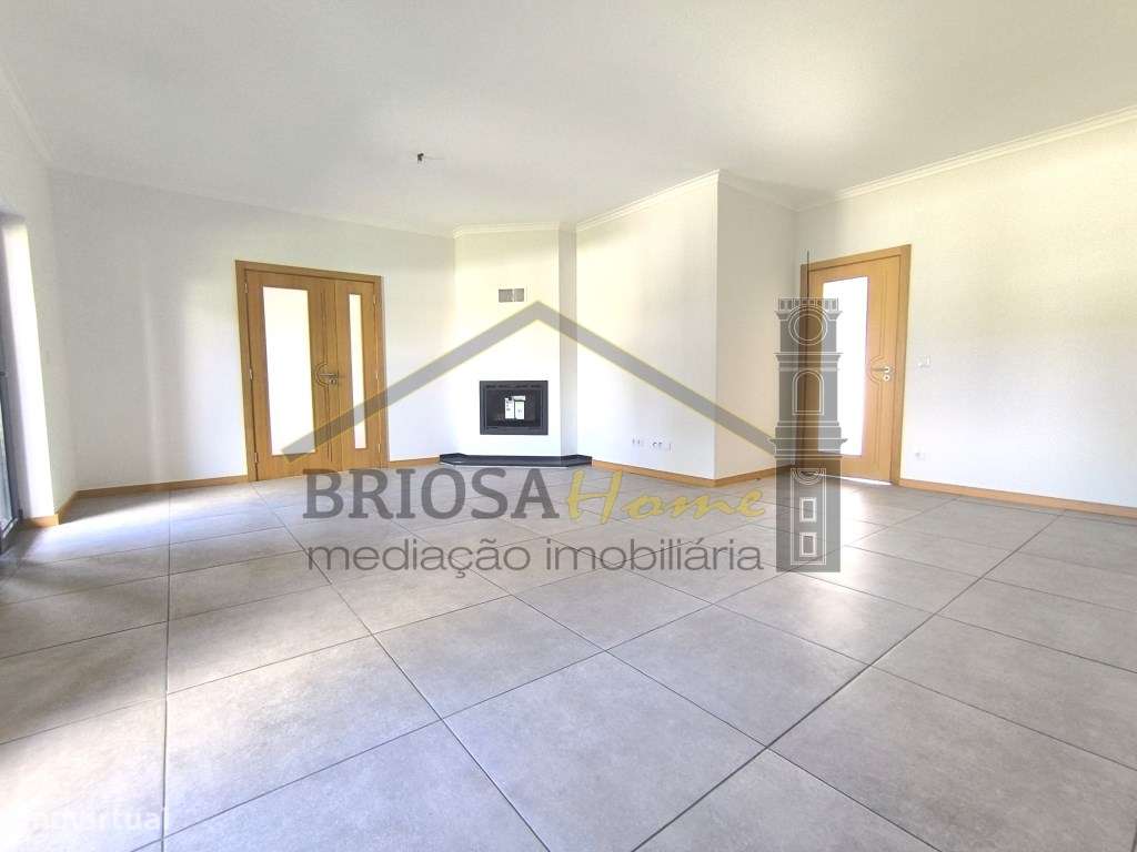 Moradia T3 em Vila Nova de Poiares-25