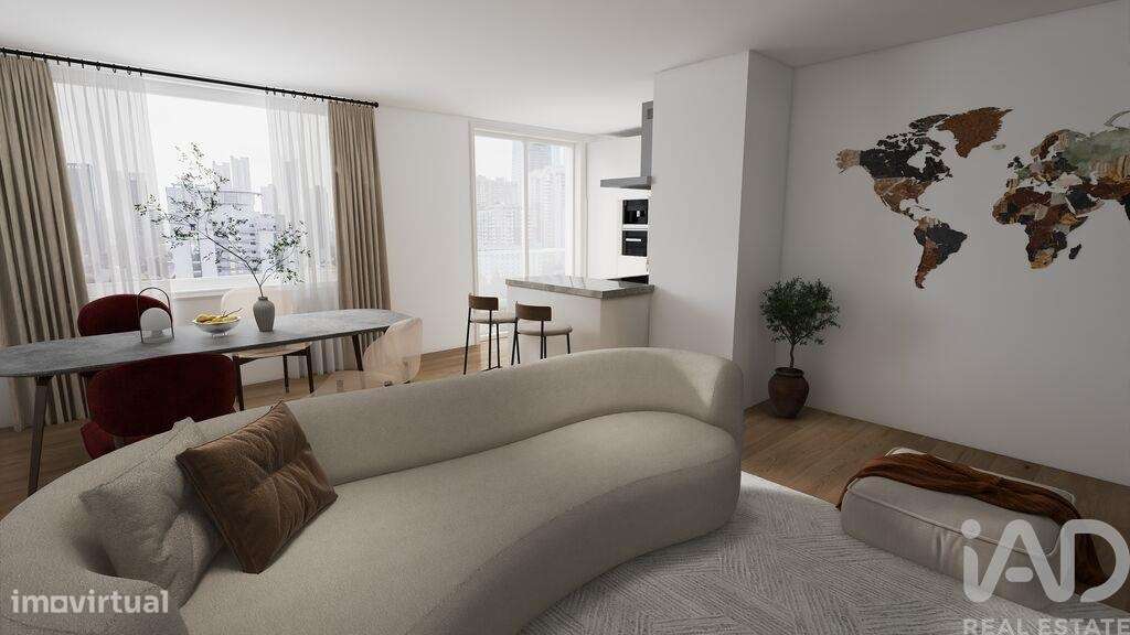 Apartamento T2 em Corroios de 97,00 m2 - Grande imagem: 3/27