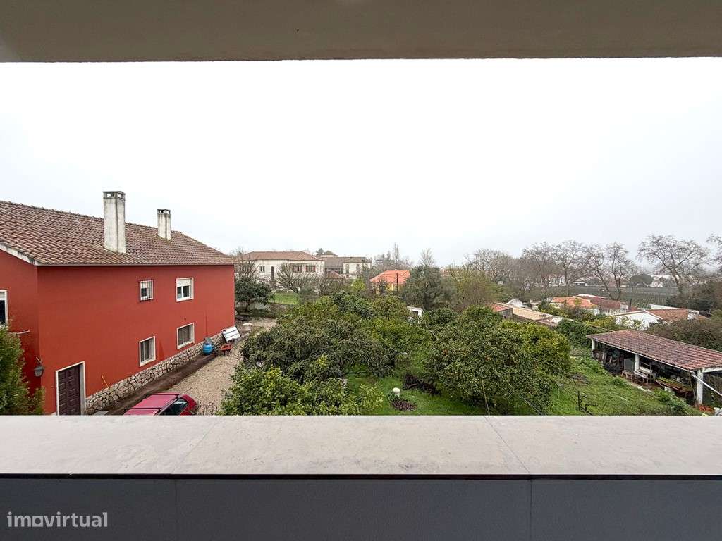 Moradia T4+1 moderna à venda em Picheleiros, Azeitão-30