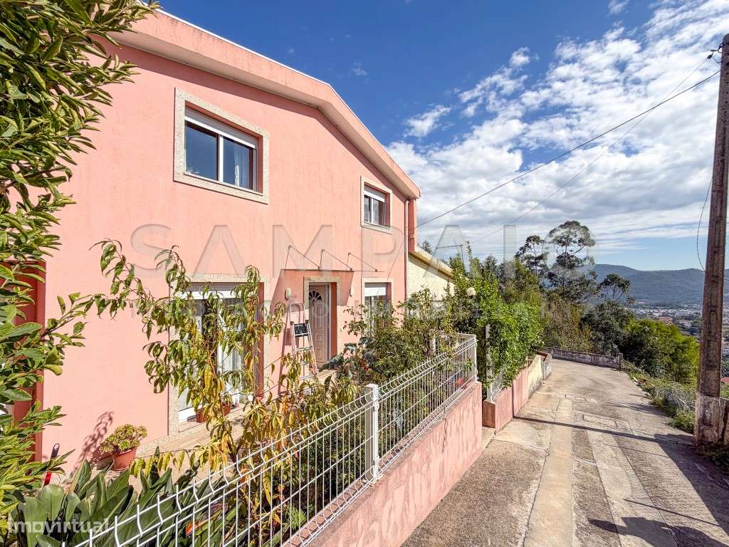 Moradia T3- Estrada Dom Miguel! - Grande imagem: 2/28