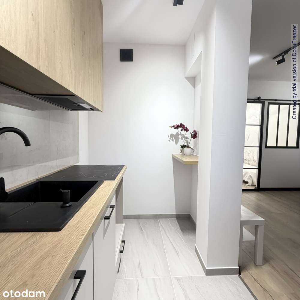 HIT! Przestronna kawalerka z osobną sypialnią  Lokalizacja przy UE - Pełny obrazek: 3/10