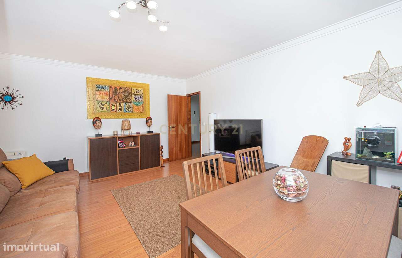 Apartamento T2 em Santa Marta do Pinhal, Corroios, para Arrendamento. - Grande imagem: 4/24