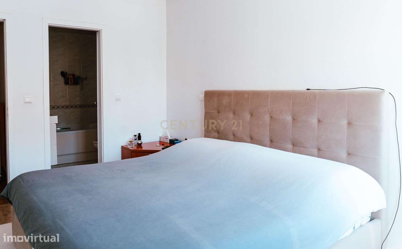 Apartamento T3 duplex em Carregado -Alenquer, União das Freguesias de-9