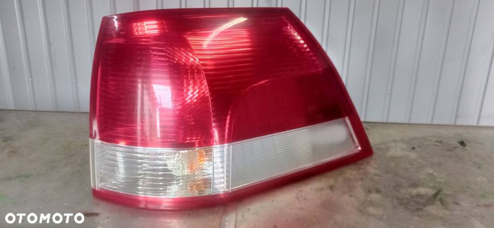 OPEL VECTRA C KOMBI LAMPA TYŁ TYLNA PRAWA - 2