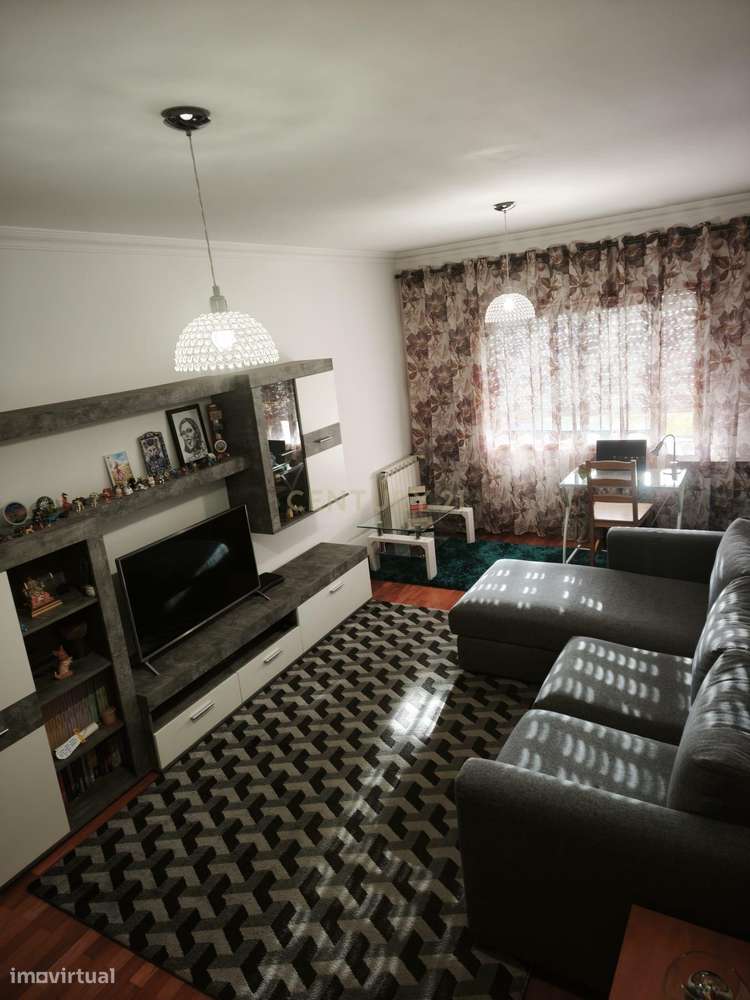 T1 com Garagem — Pronto a Habitar-1