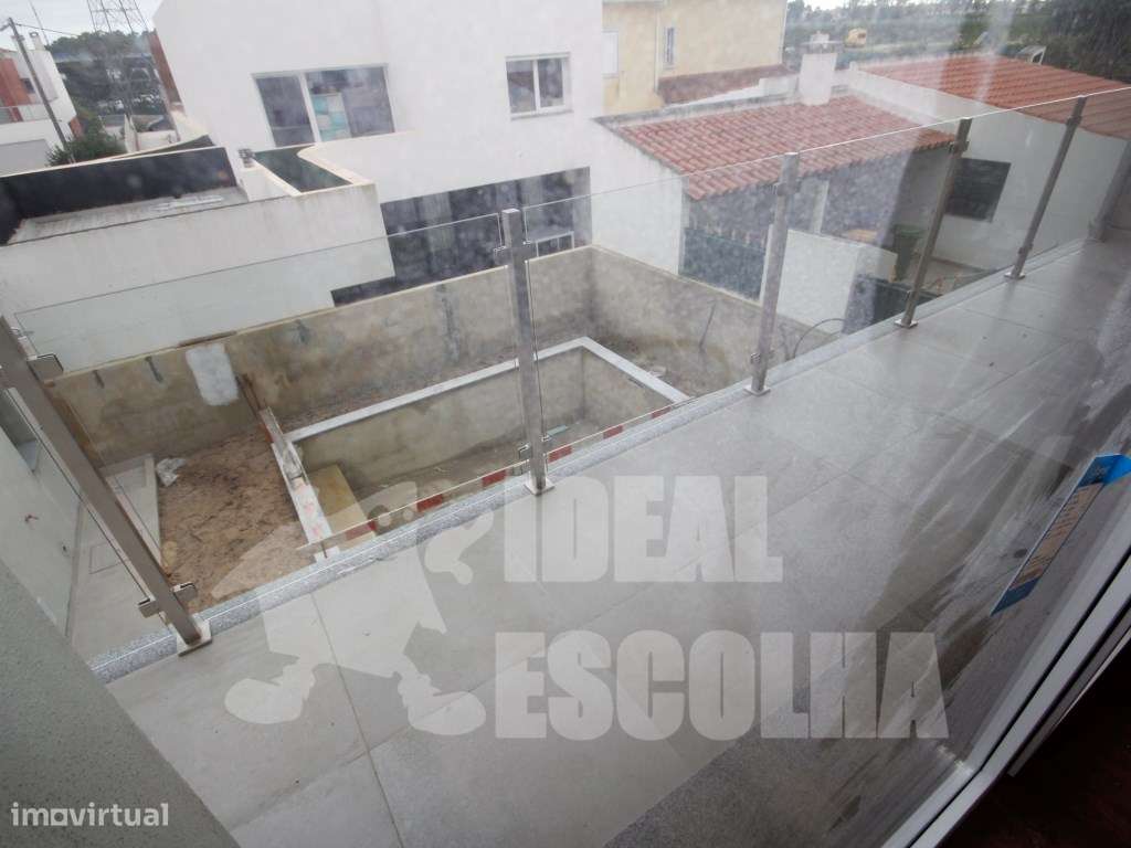 MORADIA 685 000€ FOROS DE AMORA.-15