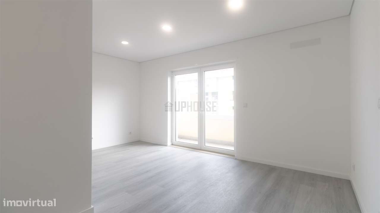 Apartamento T1 Remodelado com Varanda – Centro de Viseu - Grande imagem: 5/9
