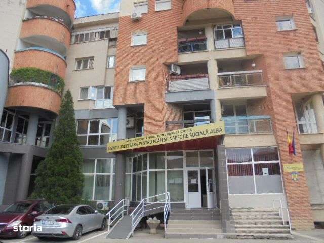 Spații comerciale în centrul orașului - licitație (CI)-0