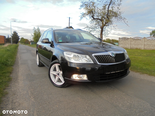 Skoda Octavia 2.0 TDI DPF Elegance - 2