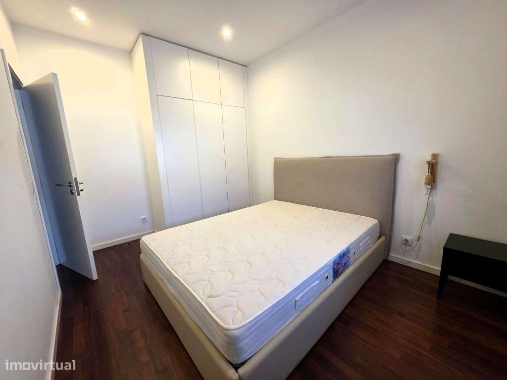 Apartamento renovado na Foz do Douro-9