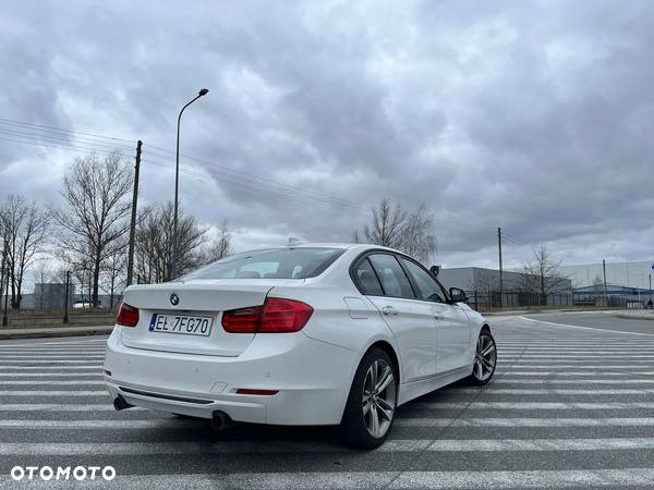 BMW Seria 3 335i xDrive Sport-Aut Sport Line - 5