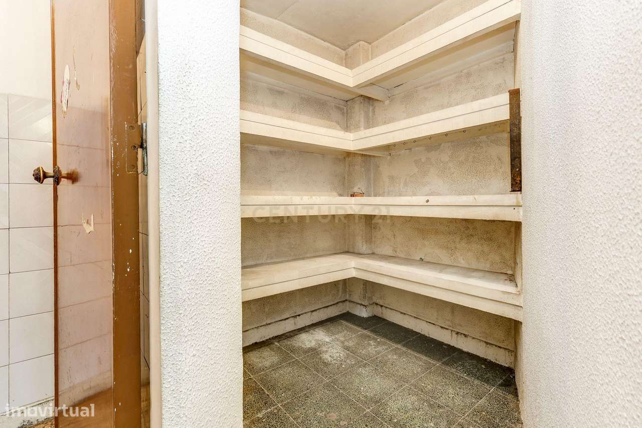 Loja para Remodelar - Oportunidade única de investimento nas prestigia-5