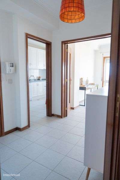 Vende-se T3 com garagem Espinho - Grande imagem: 5/12