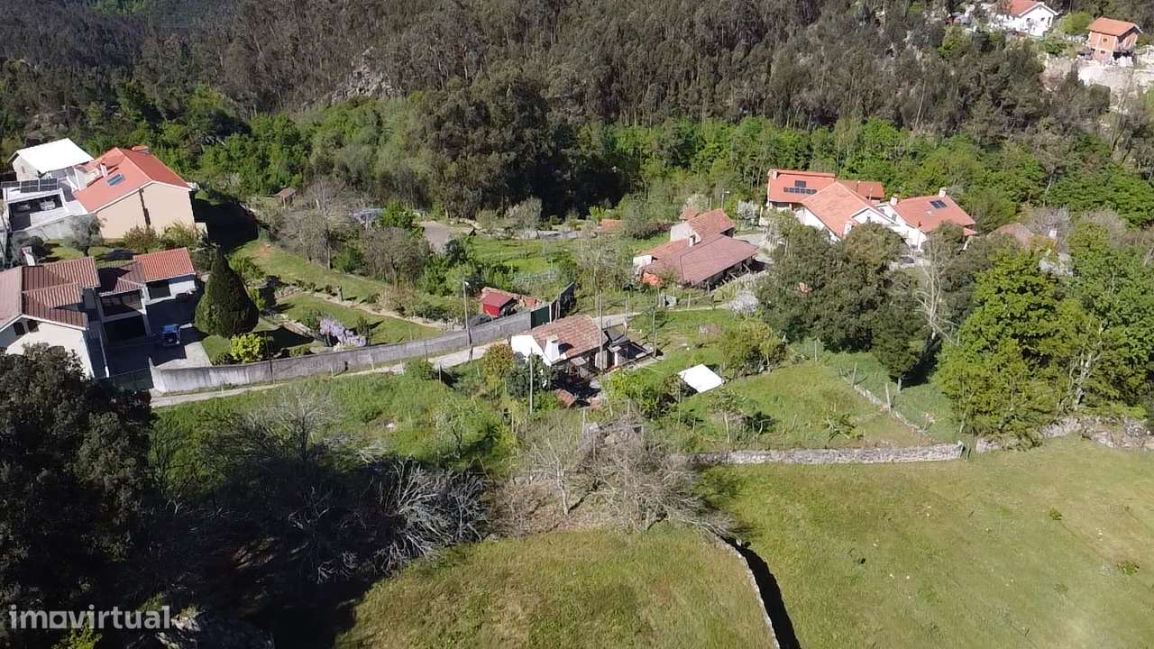 Moradia em granito p/ recuperar – Oliveira de Frades-26