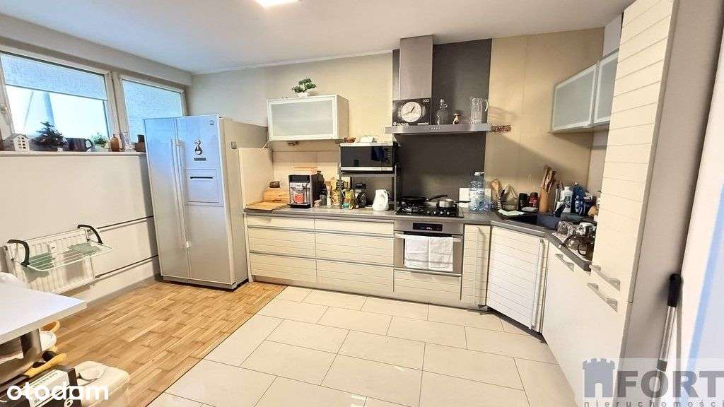 Wyjątkowy Apartament 100 m² z Parkingiem w centrum-2