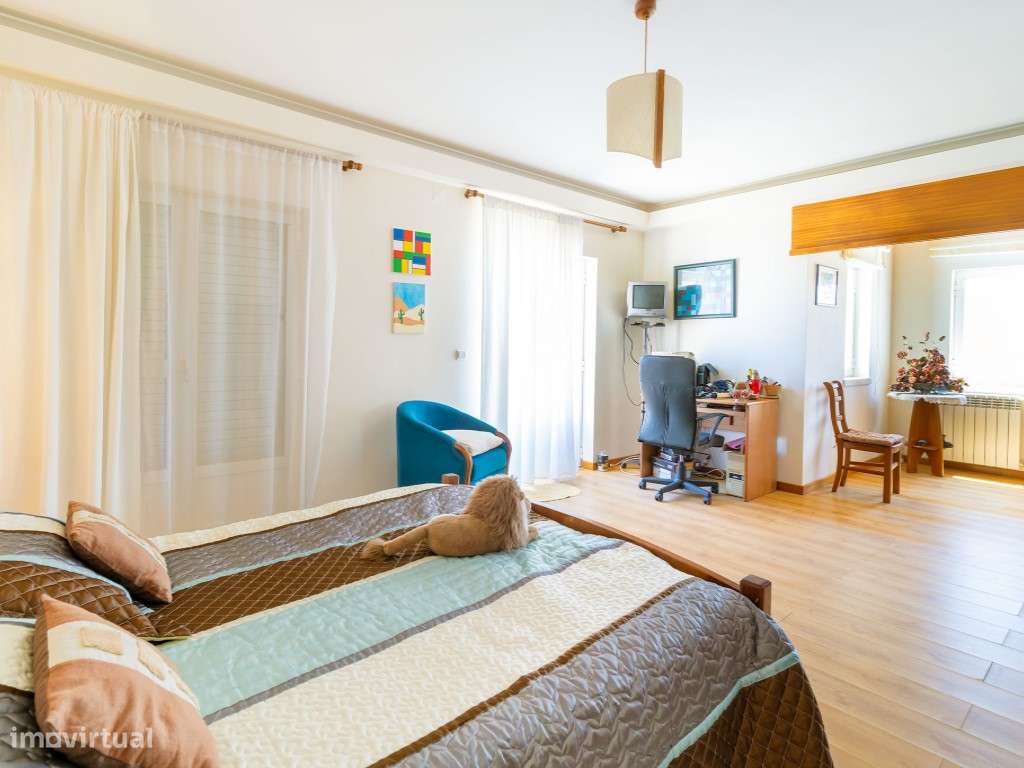 Moradia exclusiva com vista mar deslumbrante, piscina e localização...-42