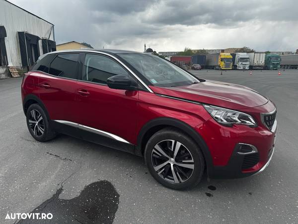 Peugeot 3008 1.2 PureTech Turbo S&S EAT6 Allure - 14