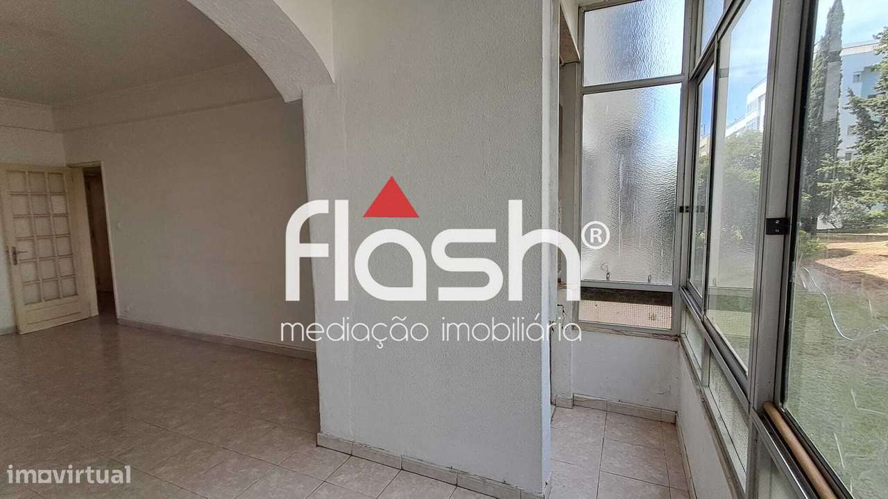 T2 Remodelado com elevador e arrecadação na Figueirinha -Oeiras-14